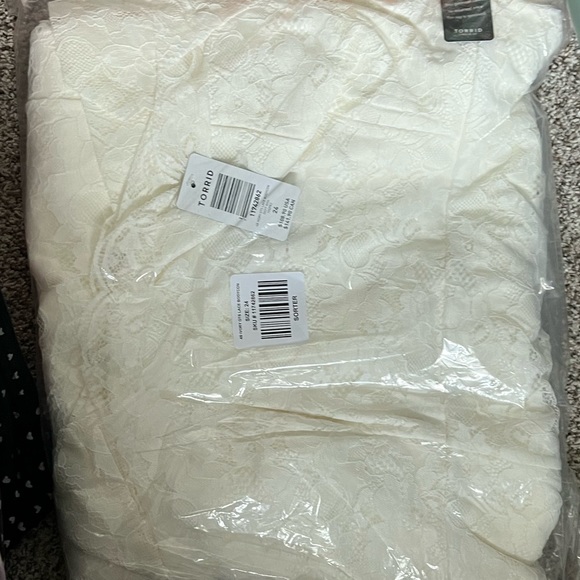 Torrid special occasion dress Sz 22 & 24 - Picture 7 of 7